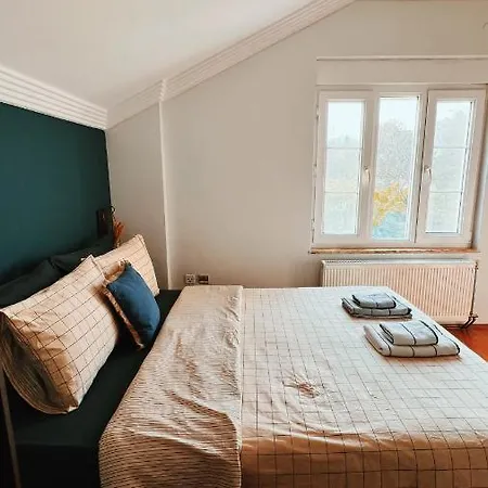 Hotel Private With Heated Special Pool & Huge Sheltered Garden In 4*