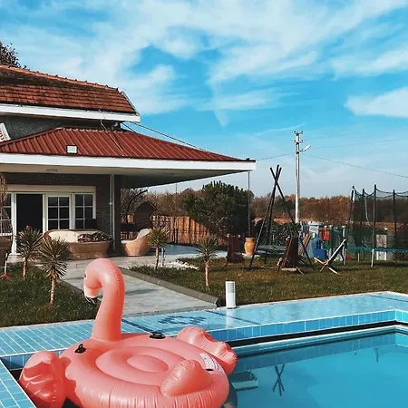 Private With Heated Special Pool & Huge Sheltered Garden In Hotel 4*
