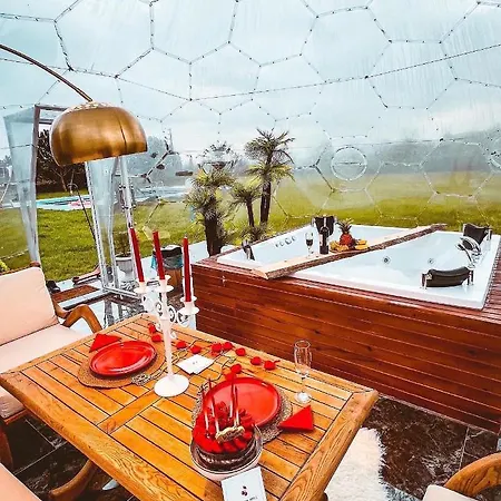 Private With Heated Special Pool & Huge Sheltered Garden In Hotel Sapanca