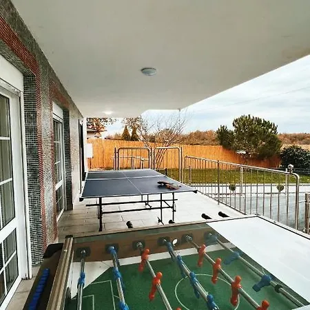 Private With Heated Special Pool & Huge Sheltered Garden In 4* Sapanca